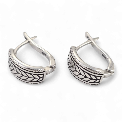 Silver earring Nr: 303